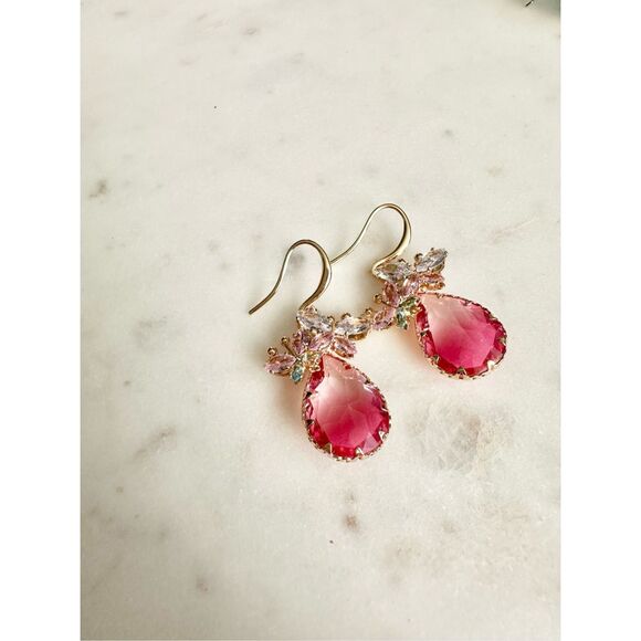 Hot pink cubic zirconia butterfly teardrop ombre dangle earrings  - Picture 1 of 4